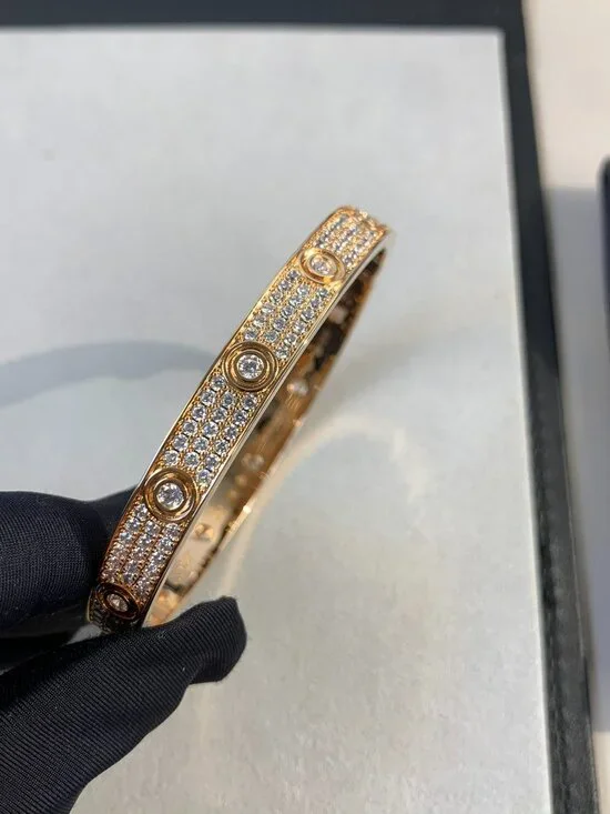 Cartier's Pave Love Bracelet Size 18 - Picture 5 of 9
